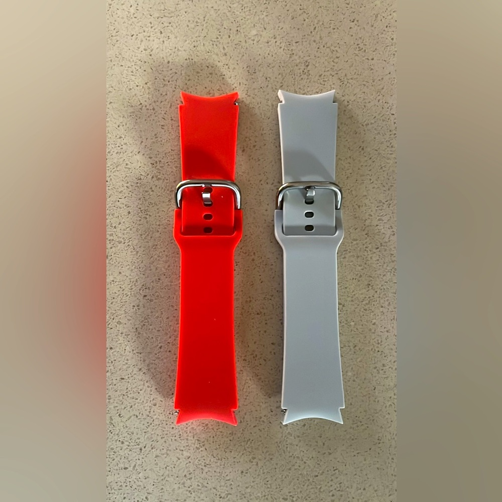 Galaxy Watch band (brand‎ new)